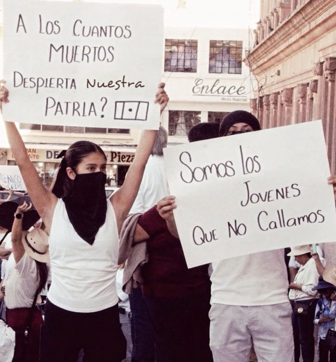 🔴 ¿A los cuántos muertos despierta nuestra patria? 🔴

Una pregunta que duele porque sigue sin respuesta. La juventud ya despertó, ahora falta que nos escuchen🇲🇽✊ 

#Justicia #Mexico #generaciónz #19A #19deAbril #MéxicoLibre #YaMeCanse
