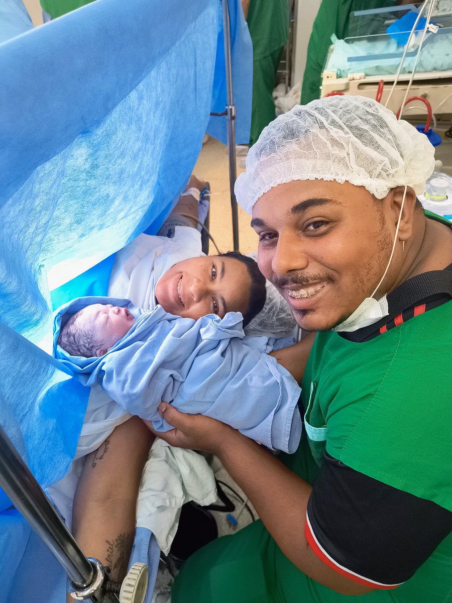 jeehvalesca's tweet photo. 12/03/2026 às 10:59 nasceu nosso filho caçula Liam Pedro, na Maternidade do Hospital Federal de Bonsucesso. 💙
Com 3,15 kg e 46 cm, chegou para completar nossa família.
O segundo amor das nossas vidas… nosso mundo permanecendo azul. 💙 https://t.co/qUXyduilzU