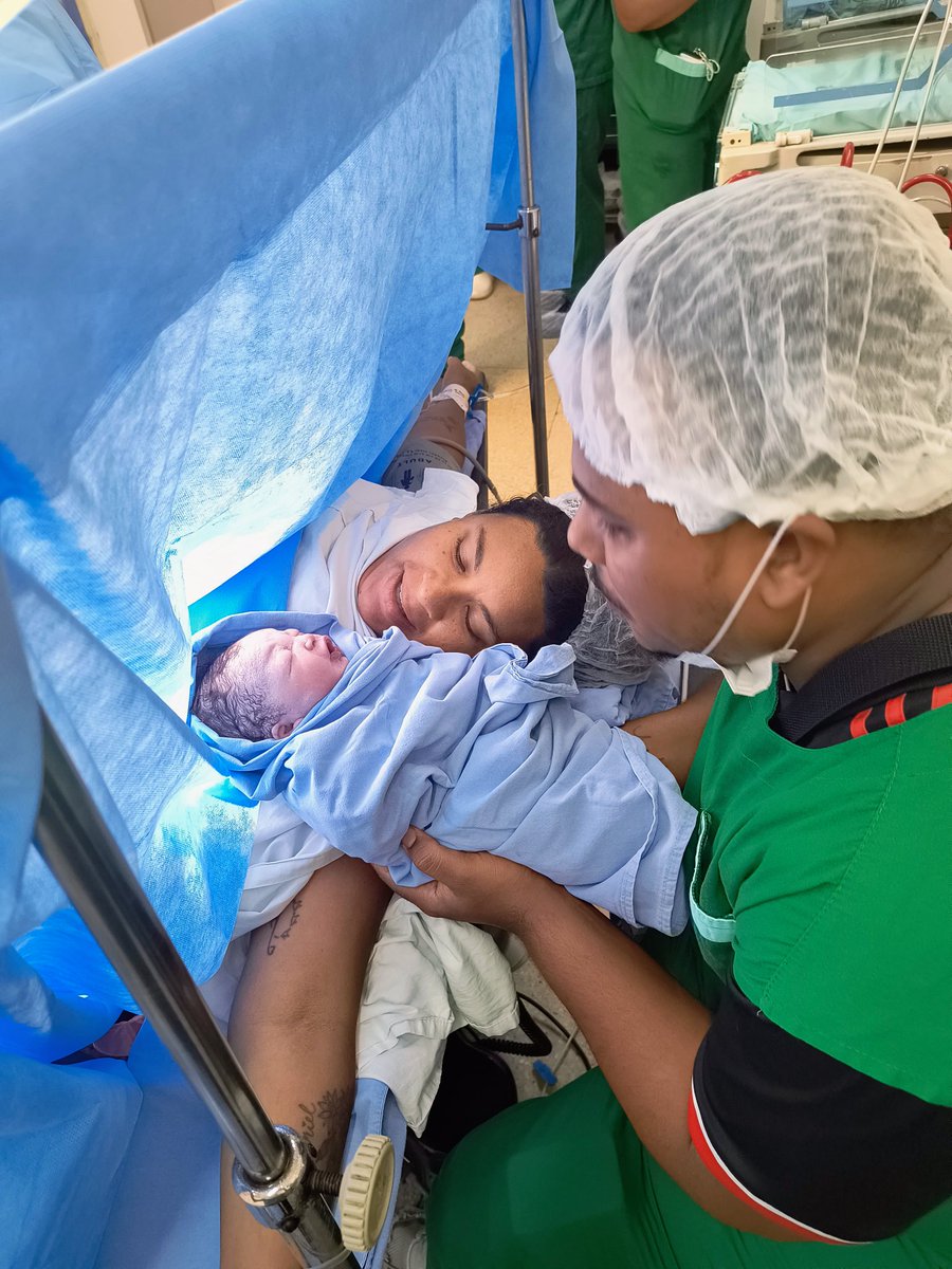 jeehvalesca's tweet photo. 12/03/2026 às 10:59 nasceu nosso filho caçula Liam Pedro, na Maternidade do Hospital Federal de Bonsucesso. 💙
Com 3,15 kg e 46 cm, chegou para completar nossa família.
O segundo amor das nossas vidas… nosso mundo permanecendo azul. 💙 https://t.co/qUXyduilzU