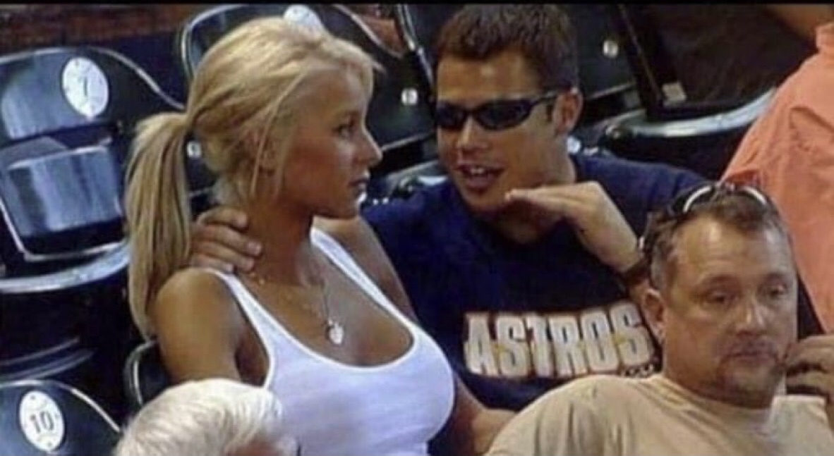 Analysis Fact tweet media