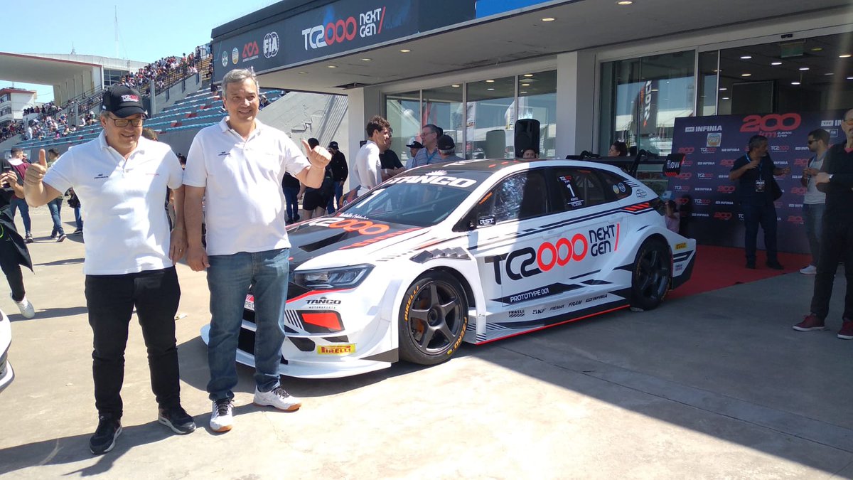 Darío Coronel tweet media