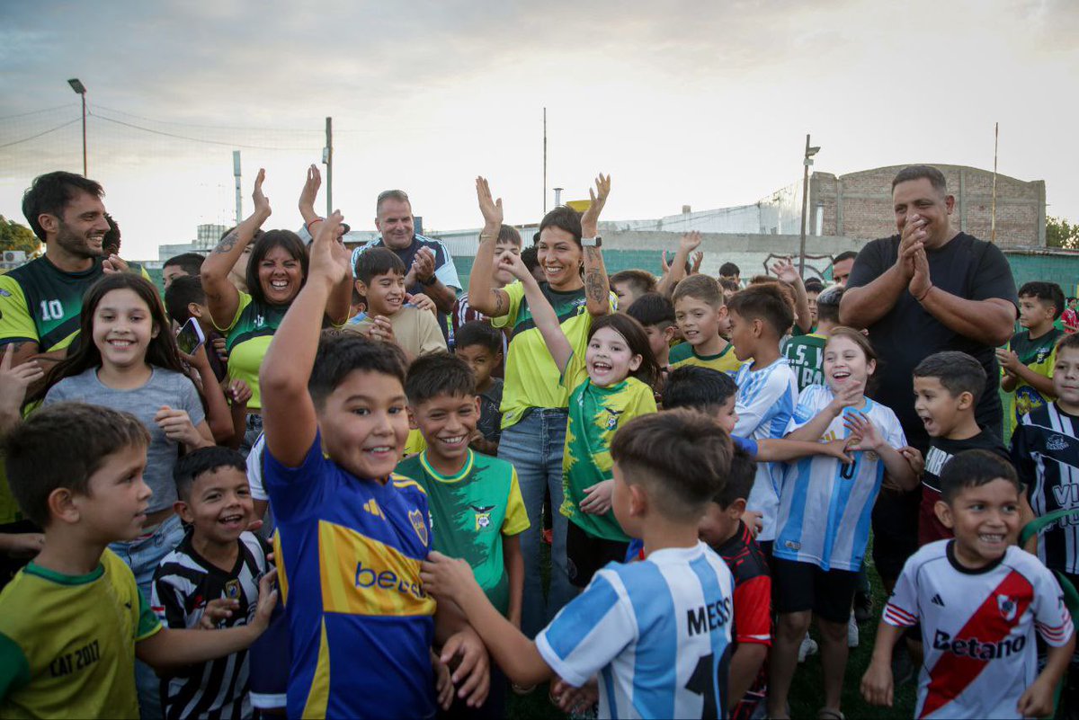 Mayra Mendoza ☀️ tweet media