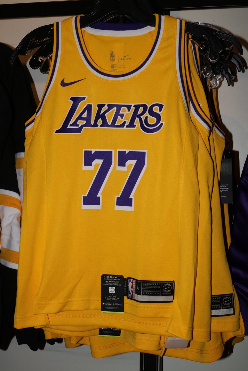 Lakers Store tweet media
