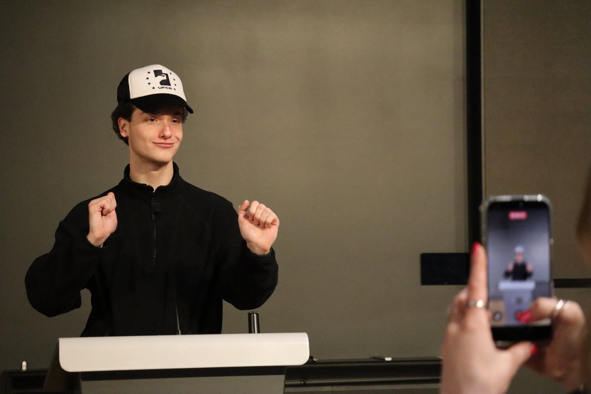 Riley Beesley tweet media