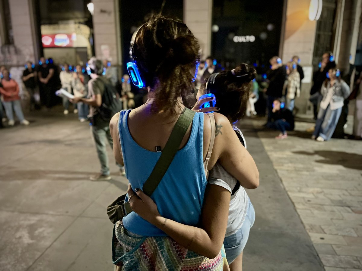 🙌🏻¡VOLVIMOS!

🎵Gracias a quienes tripularon Ciudad Vieja. Nos vemos el sábado en Malvín.

🎧Con la tecnología de Domo Silent y la guía de <a href="/CDopico/">CarlosDopico</a>.

🗓️Últimas localidades:
14/03: Malvín (17:00)
21/03: Palermo (17:00 y 20:00)