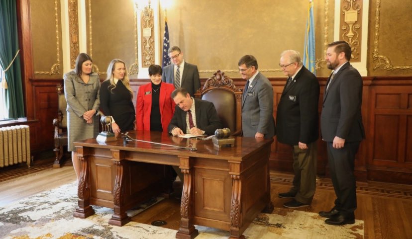 Eric Bott tweet media