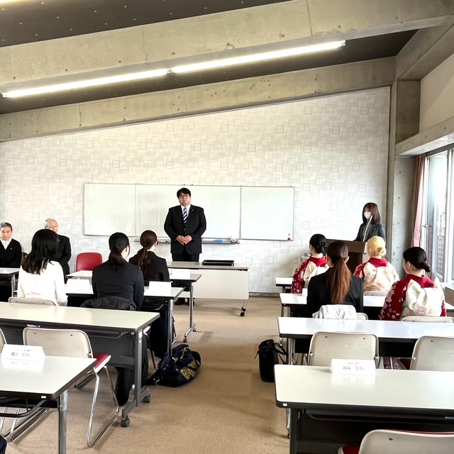 学習院大学 国際文化交流学部 tweet media