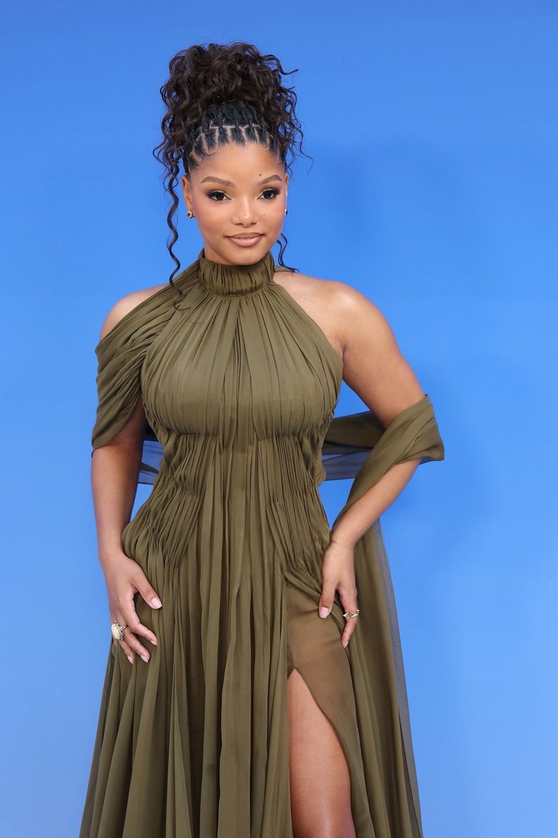 today at essence 💚✨