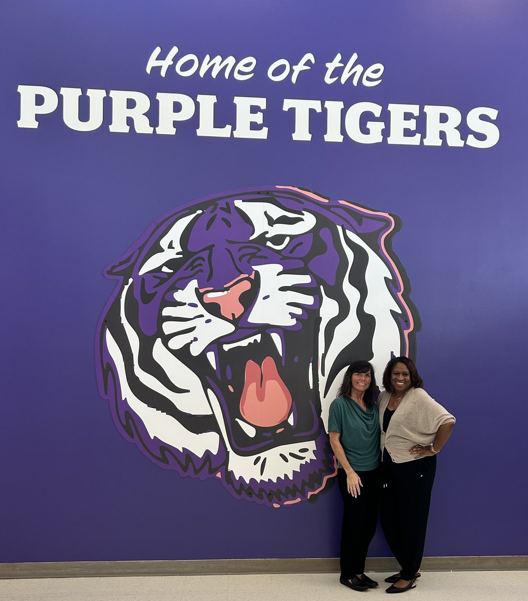 Maria D. Sells tweet media