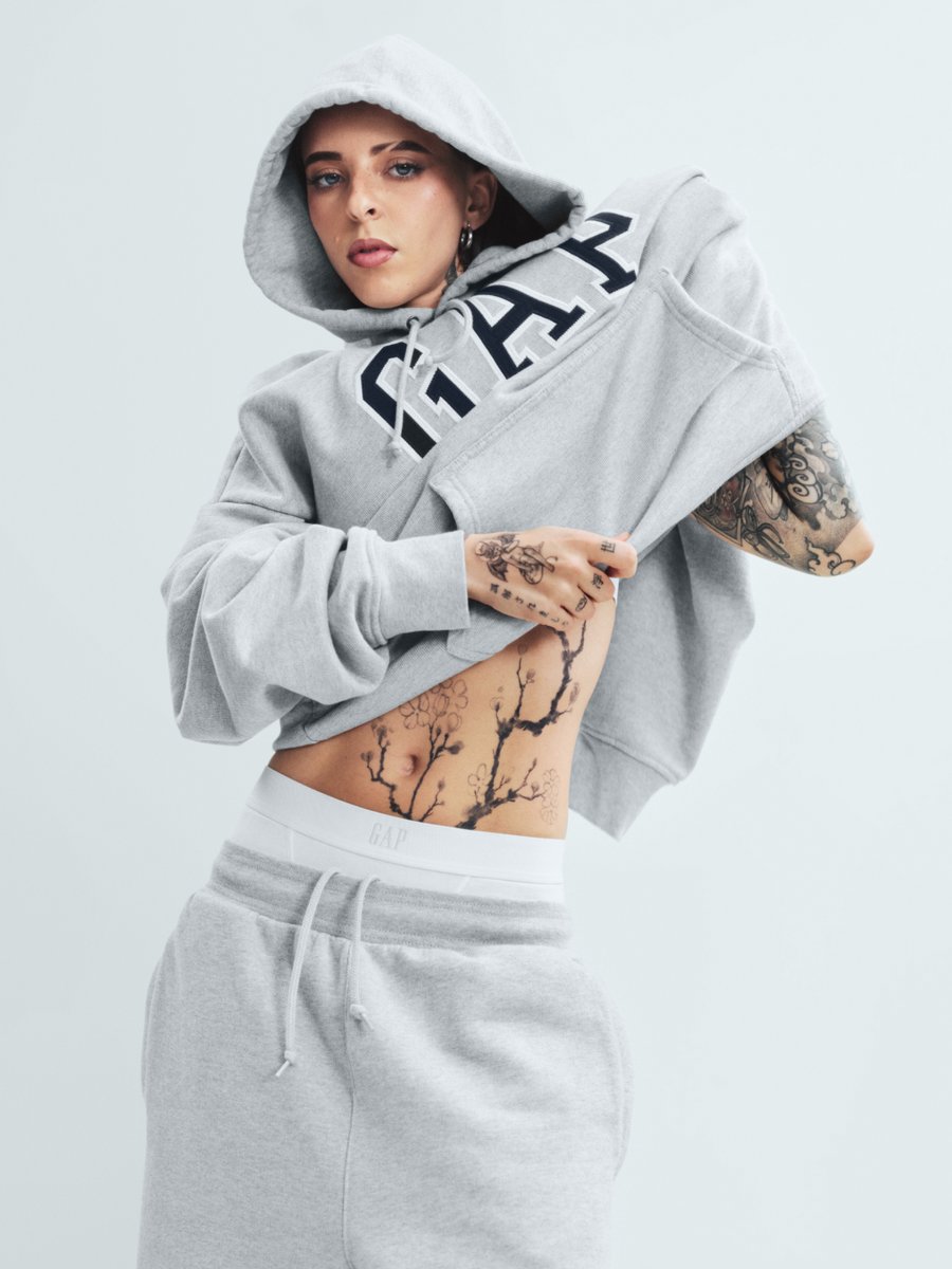 Gap Japan tweet media