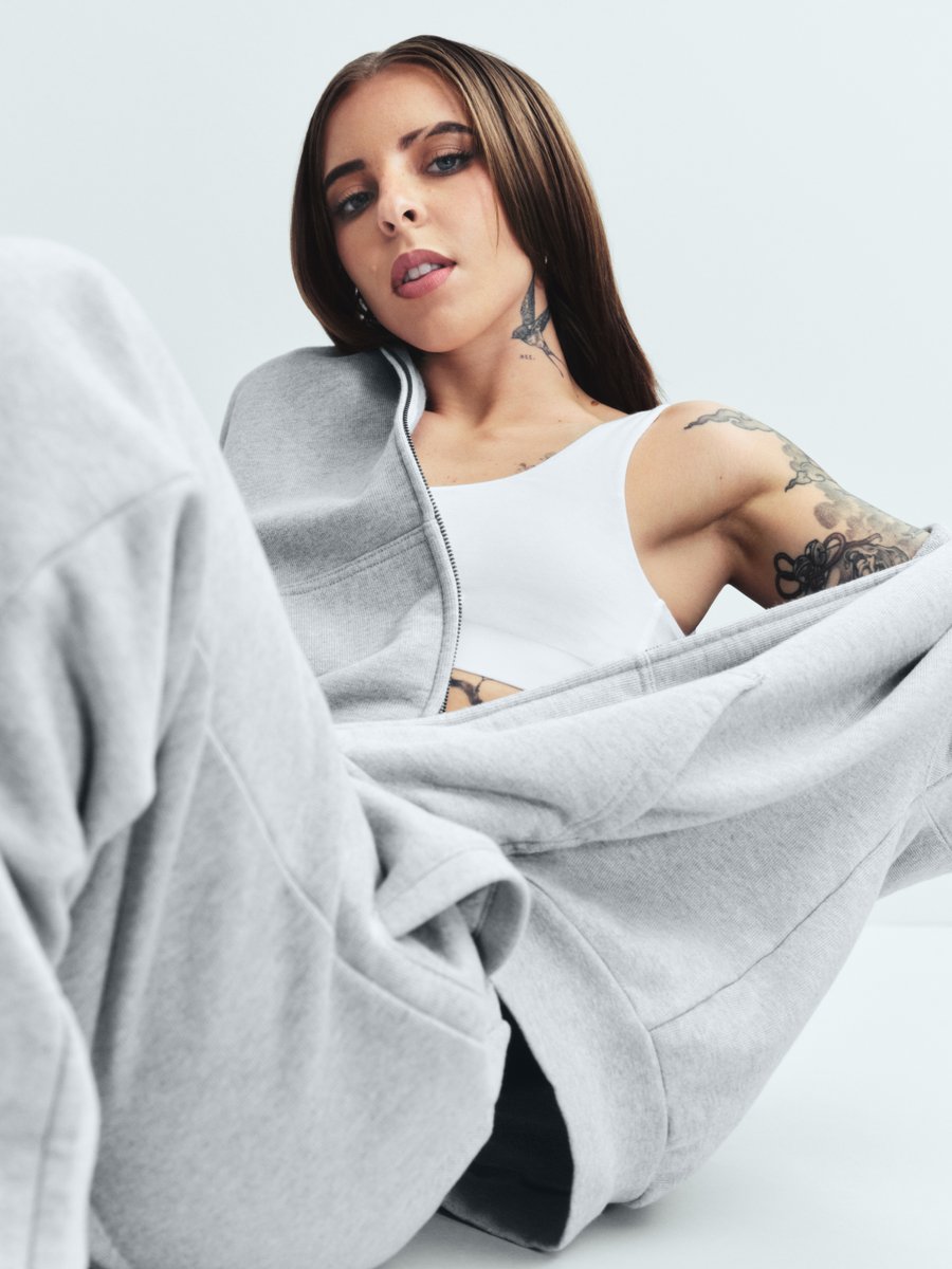 Gap Japan tweet media