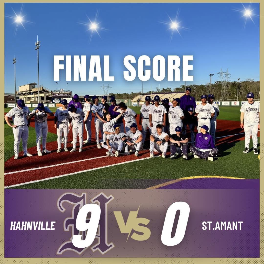 hahnville_sc's tweet photo. First pitch and the lift picture are 2.5 hours apart 👀💪 @HHSTigerBsb Great game, boys!! https://t.co/jV0bvj2i3Q