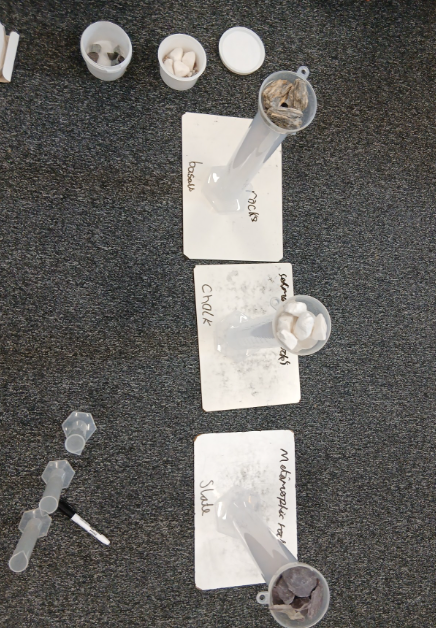 ErdingtonHallPS's tweet image. Our super scientists in Year 3 have been exploring materials. They worked scientifically by making thoughtful predictions, observing carefully and measuring their results. Fantastic teamwork and curiosity from our brilliant young scientists! ⭐#PrimaryScience #Year3 #STEM🧪🔬