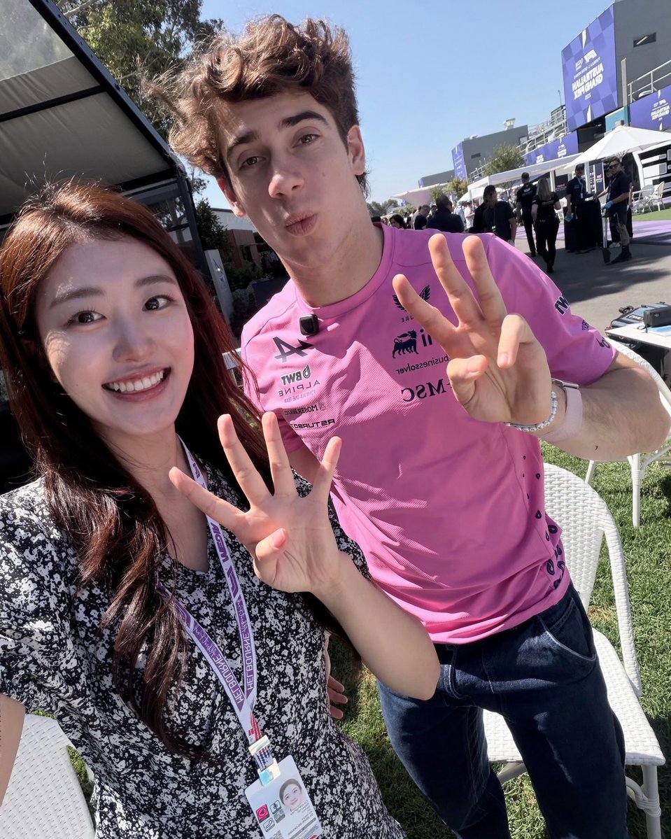 gabriela tweet media