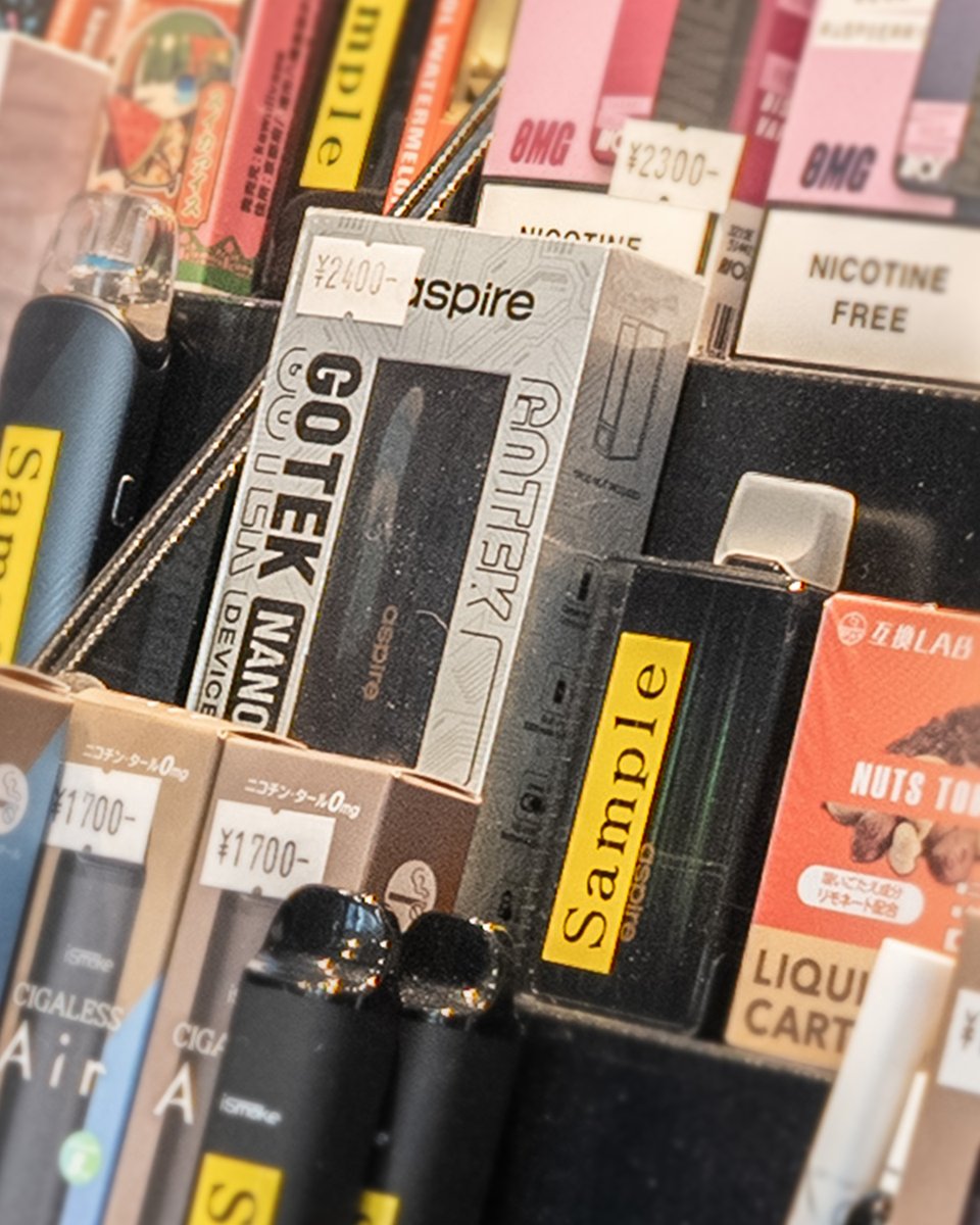 VapeStand Smoker's Cafe tweet media