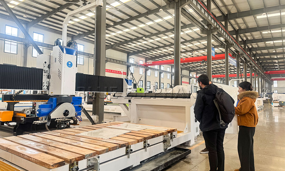 ElephantCnc's tweet image. 🌍✨ Welcome our valued clients from Morocco to visit the Blue Elephant CNC factory!
☎Contact us!
elephant-cnc.com 
Whatsapp: +86-15064026772
#cncrouter #cncroutermachine #cncbridgesaw #cncgranitesaw #fiberlasercuttingmachine #cncfiberlasercuttingmachine