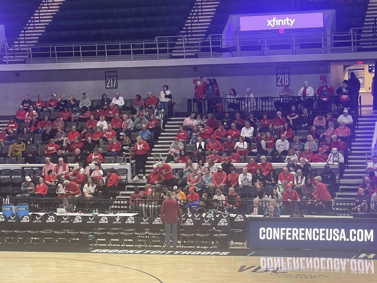 RAC2585's tweet photo. Getting ready for tip! Pretty good turnout of WKU fans! https://t.co/swJNnsia7m