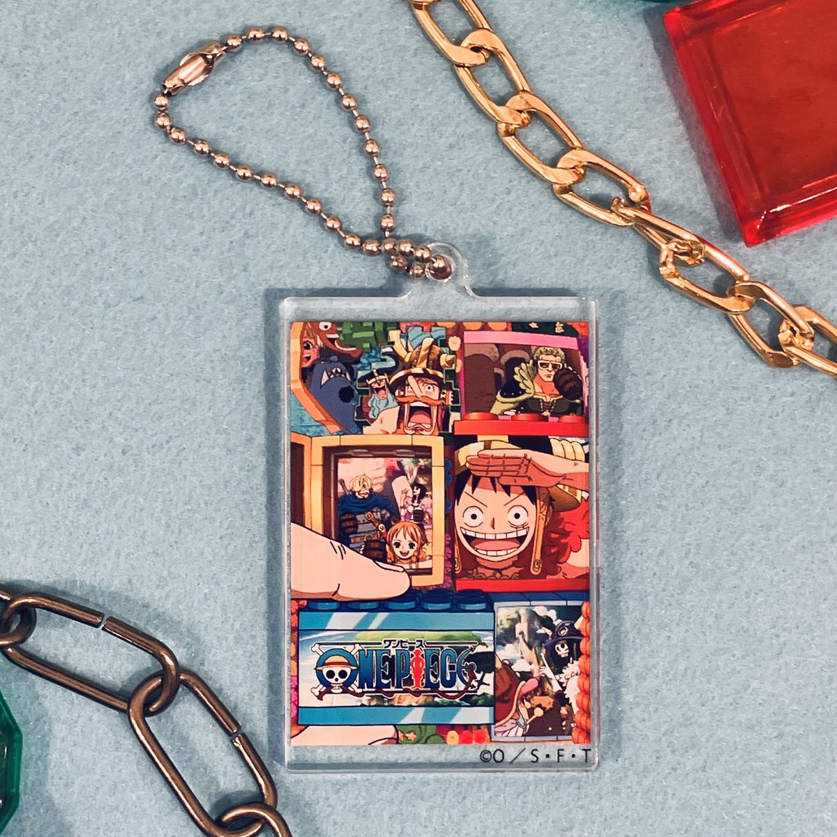 新商品】 ワンピース エルバフ編キービジュアル アクリルキーホルダー