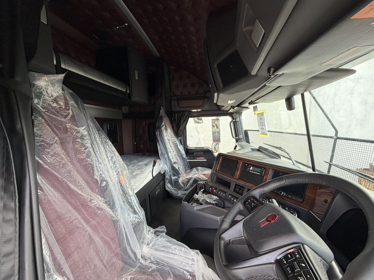 twocrowsdown tweet media