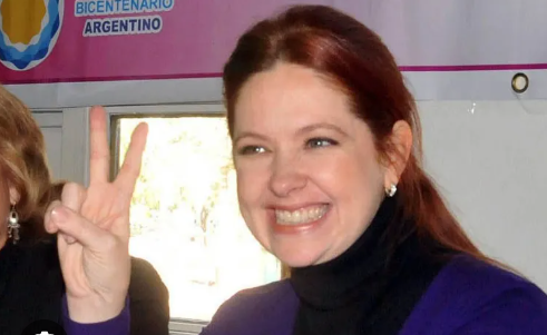 Tv_Libertaria's tweet photo. 🚨MAMÁ CORAZÓN: COMPLICADA ANDREA DEL BOCA

✅MAMÁ CORAZÓN, EL FISCAL APELÓ LA ABSOLUCIÓN Y PIDIO QUE ANDREA DEL BOCA SEA CONDENADA #Granhermano https://t.co/3y80v1rhQi