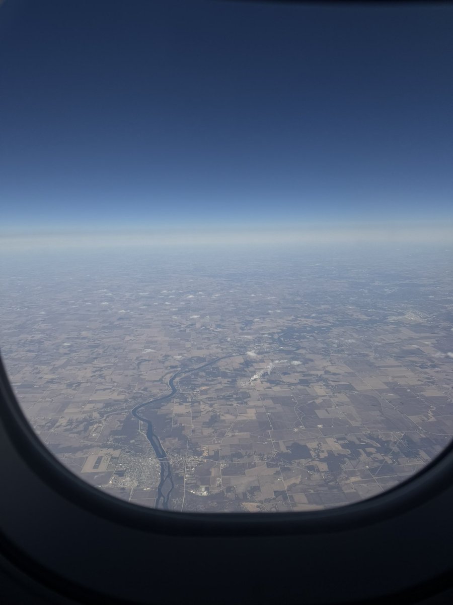 tsve_'s tweet image. from earlier #Flat