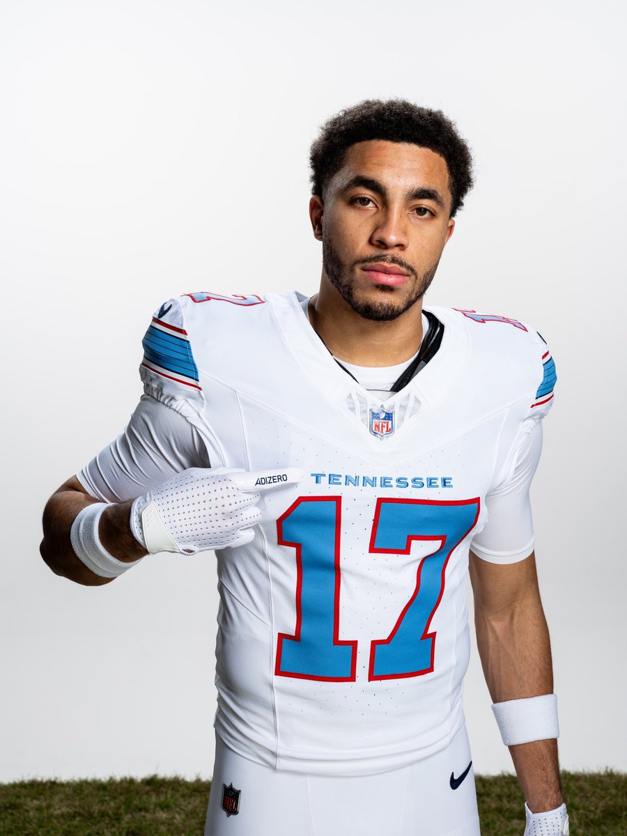 Bussin' With The Boys tweet media