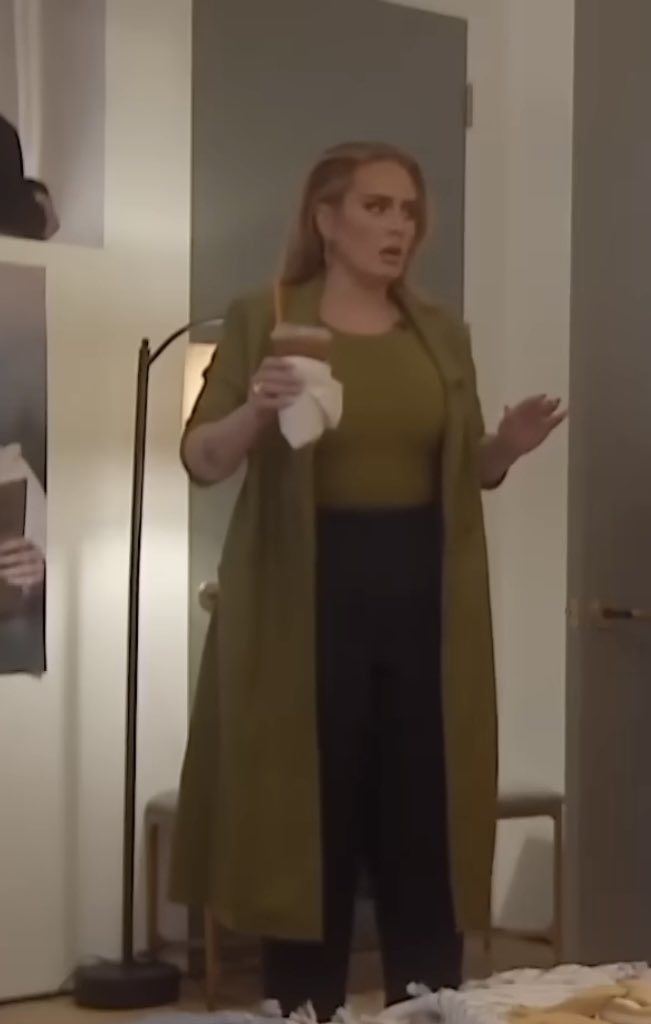 isla 🪐 tweet media