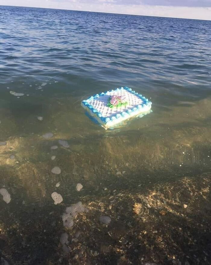 Agatha Chocolats tweet media