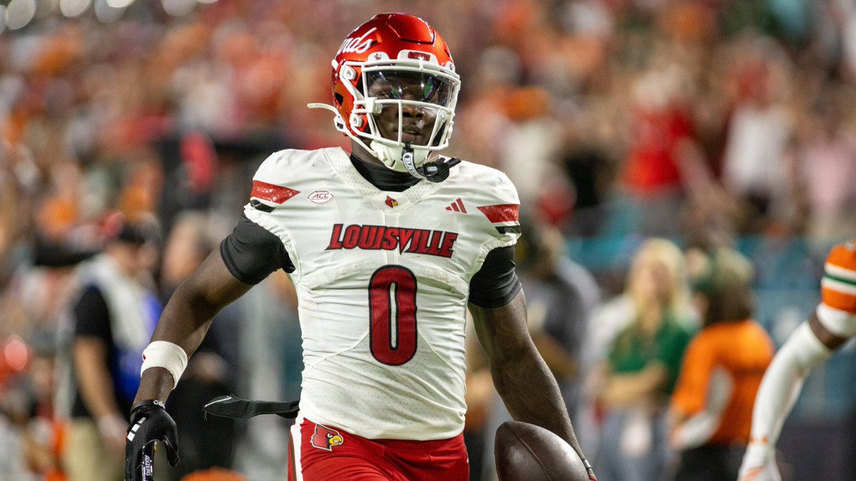 ITSWHODATK0's tweet photo. I need Caleb  downs and Chris  bell on draft night Mickey 🫵🏾🫵🏾🫵🏾 https://t.co/1gq5L5pATE