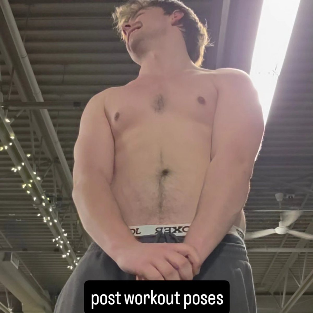 brodiefield_68's tweet photo. Post workout today. 198.5 ibs https://t.co/mx2QVb7rDr