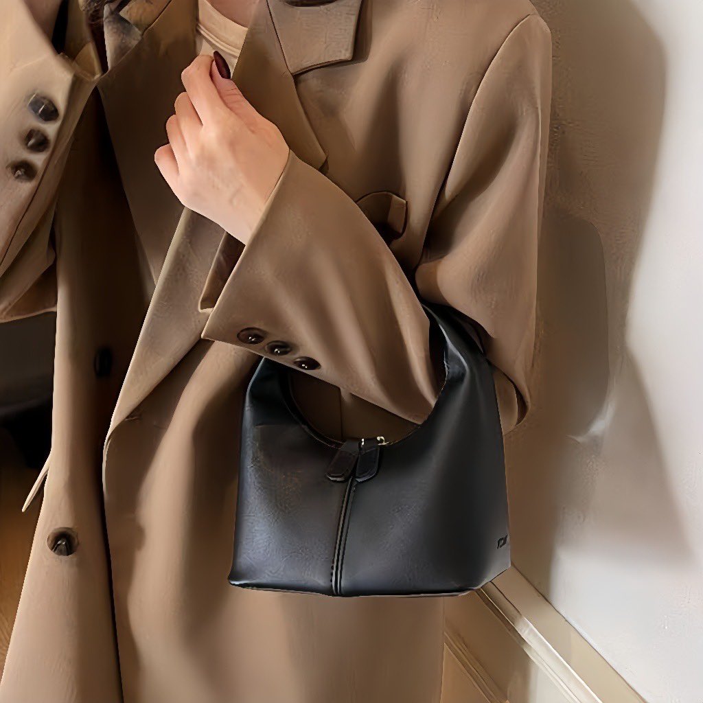 soulpicksco's tweet photo. monochromatic ootd for a chiccc look ☕️🥐perfect for a weekend brunch or a sunset dinner date.

top: https://t.co/ksA3pdXS9H

bottom: https://t.co/xeSYXX0u1V

bag: https://t.co/tq897omAuQ

details: https://t.co/WJ7cVHc9qu 

shoes: https://t.co/yyw4kf8v69

#OOTD #shopeeaffiliate https://t.co/1sgaa2DiWp