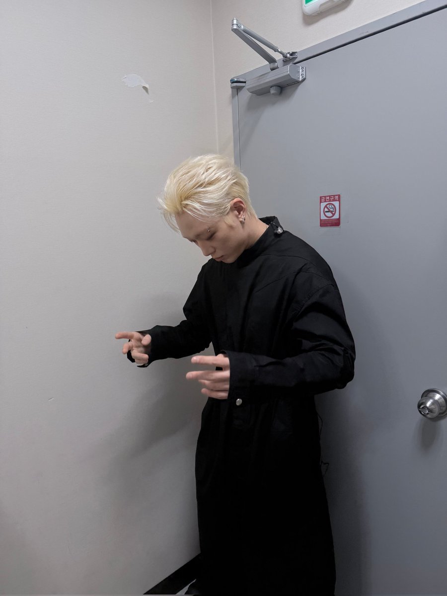 bobby files 📁 tweet media