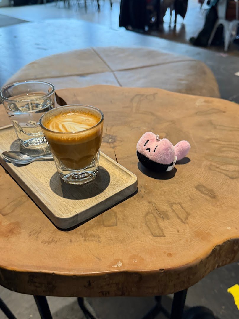 Jams 🛸🍈 tweet media