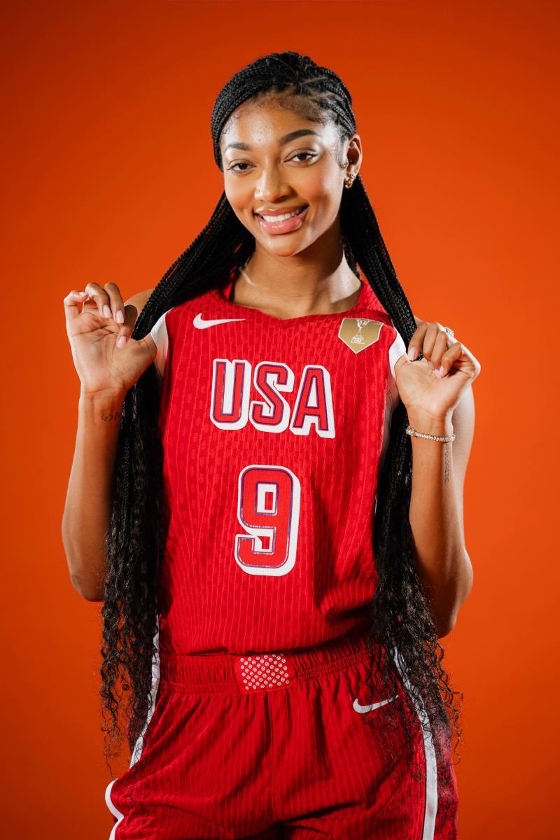 I talk hoops 🏀 tweet media