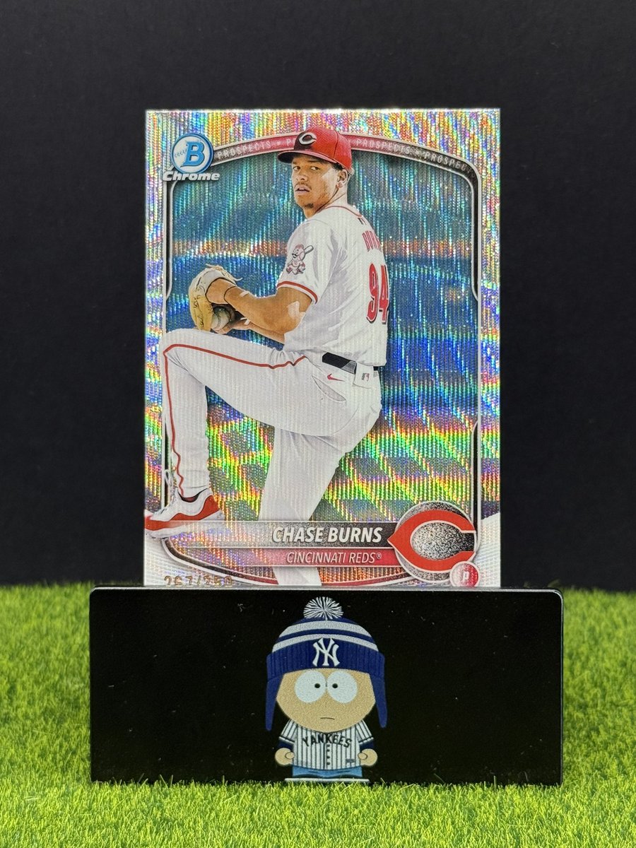 RobsRips's tweet image. all prices shipped🫡

jac /150 $35 

lombard /75 sealed $100 obo

burns /350 $15 

butler stained glass mini SSP (comes with a chrome A&amp;amp;G RC and a topps chrome refractor RC) $50