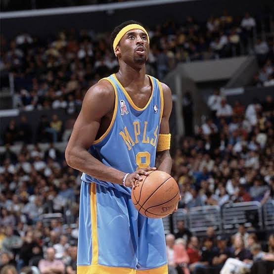 Céad Míle Fáilte tweet media