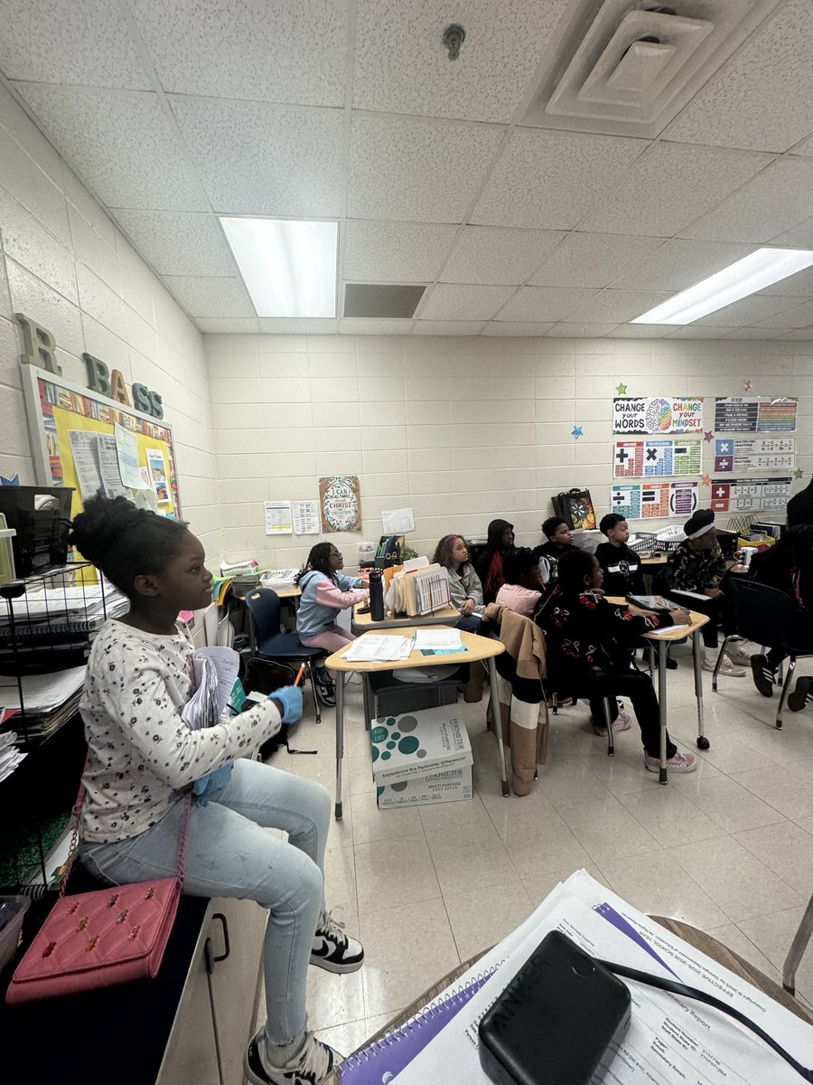 Ms. Bervine ✨ tweet media