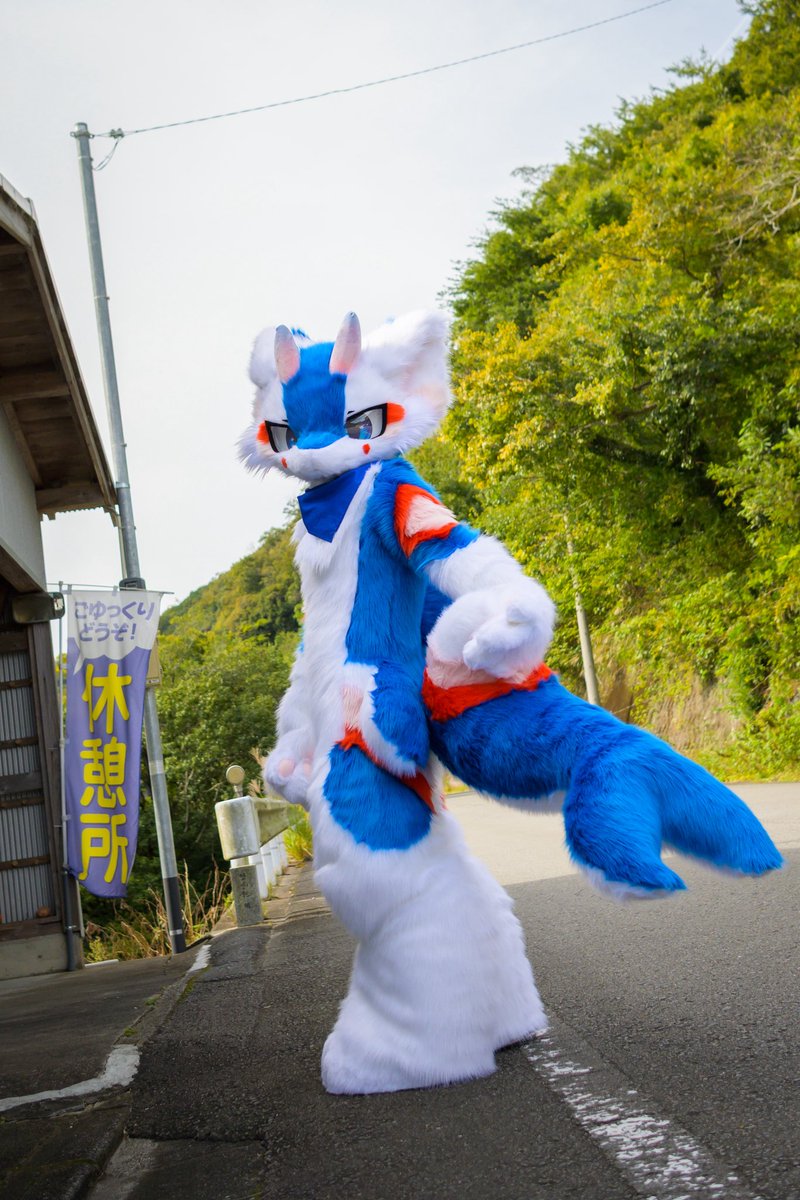 フルン tweet media