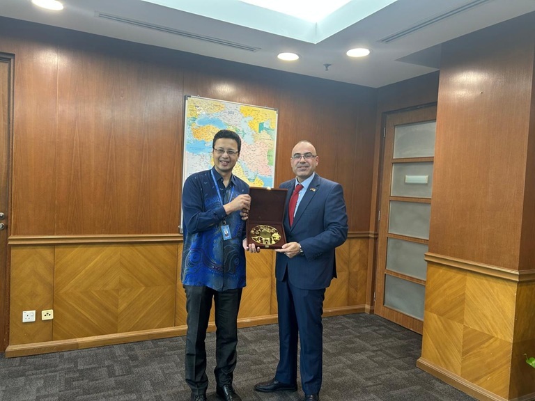 Iraq Embassy in KL | سفارة العراق - كوالالمبور tweet media