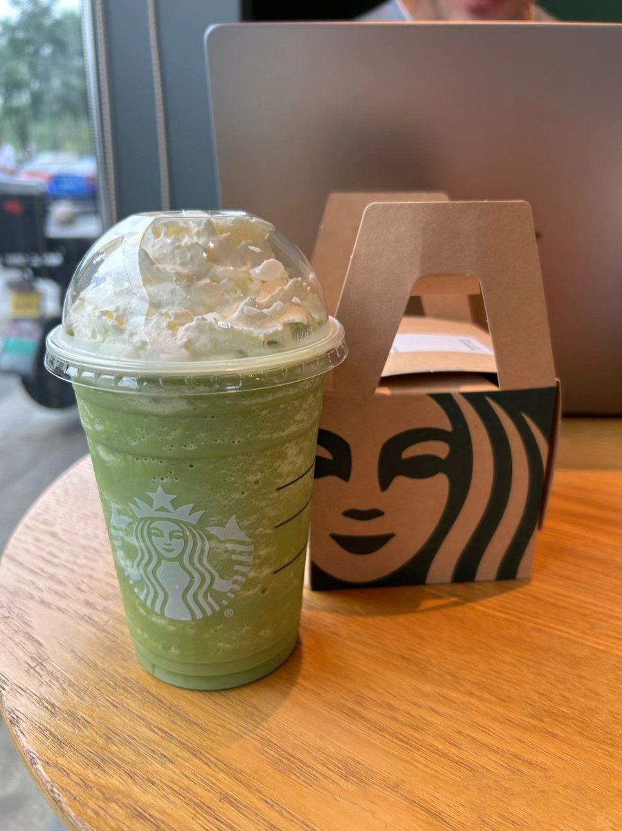 Kóczián Brigi tweet media