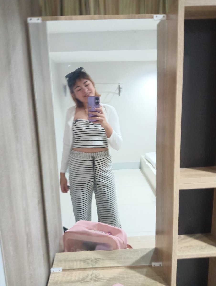 เสร่อ tweet media