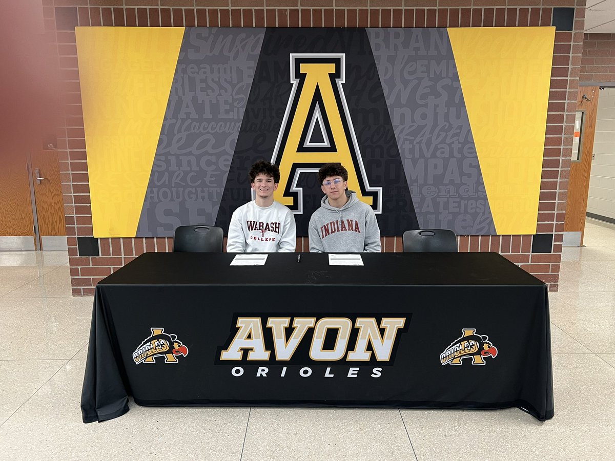 Avon_Wrestling's tweet photo. ✅Signed✅

Mason Goelz (12) and Quinten Schoeff (12) signed their NLI’s tonight! Goelz signed with @IndianaWR &amp; Schoeff signed with @wabashwrestling!

Thank you for representing AHS Wrestling on the next level! Congratulations Mason &amp; Q! @OrioleAthletics https://t.co/msPNYJ9qs9