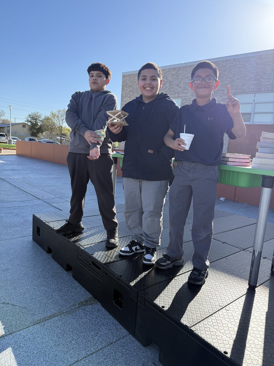 L. W. Kahn Elementary tweet media