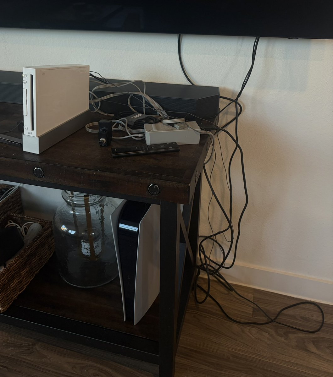 OVO Aggie tweet media