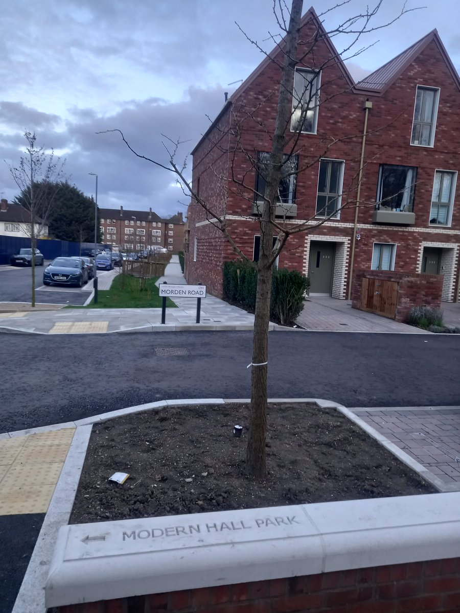 Mark Gale tweet media