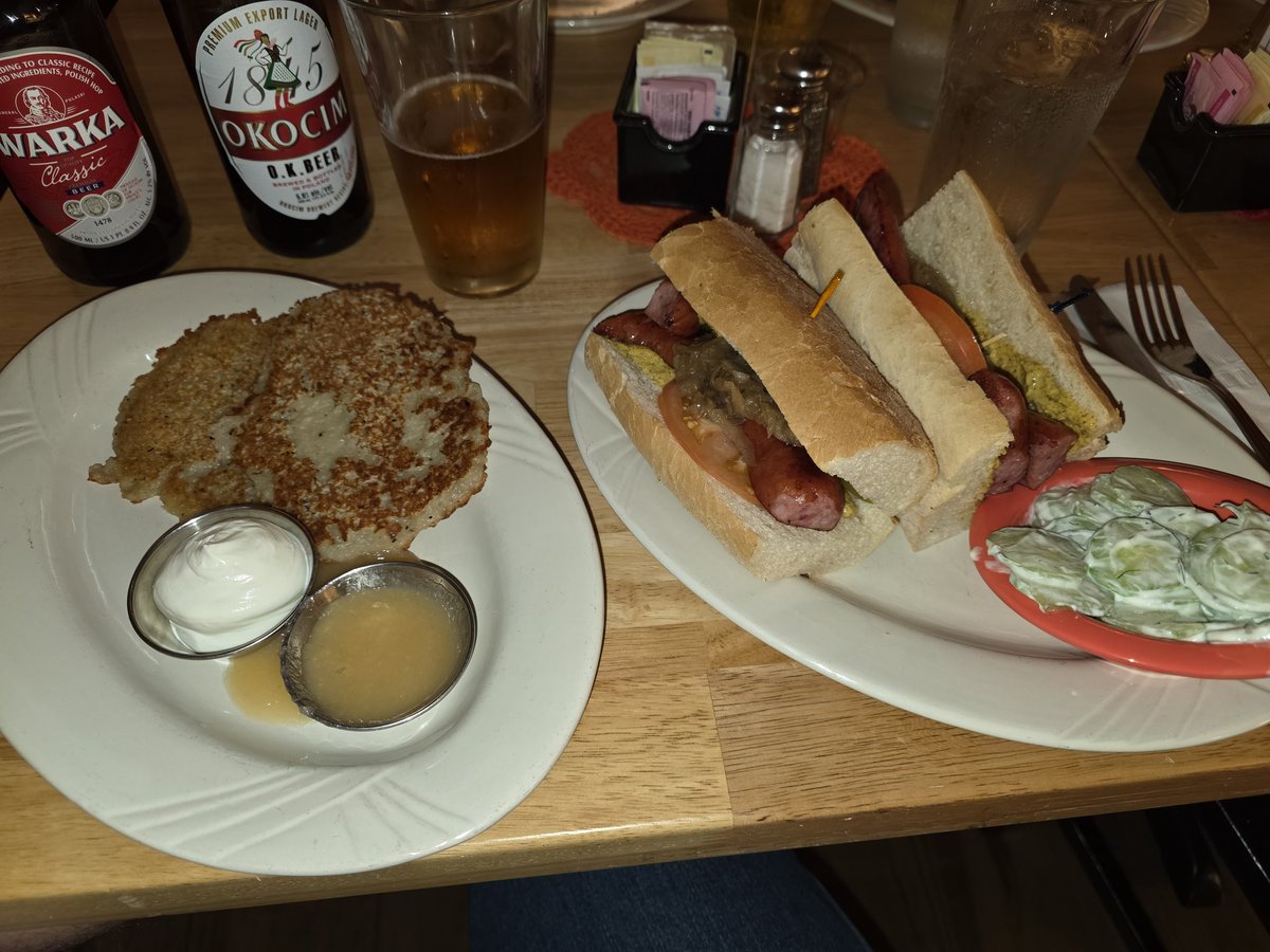 A lion, or something. tweet media