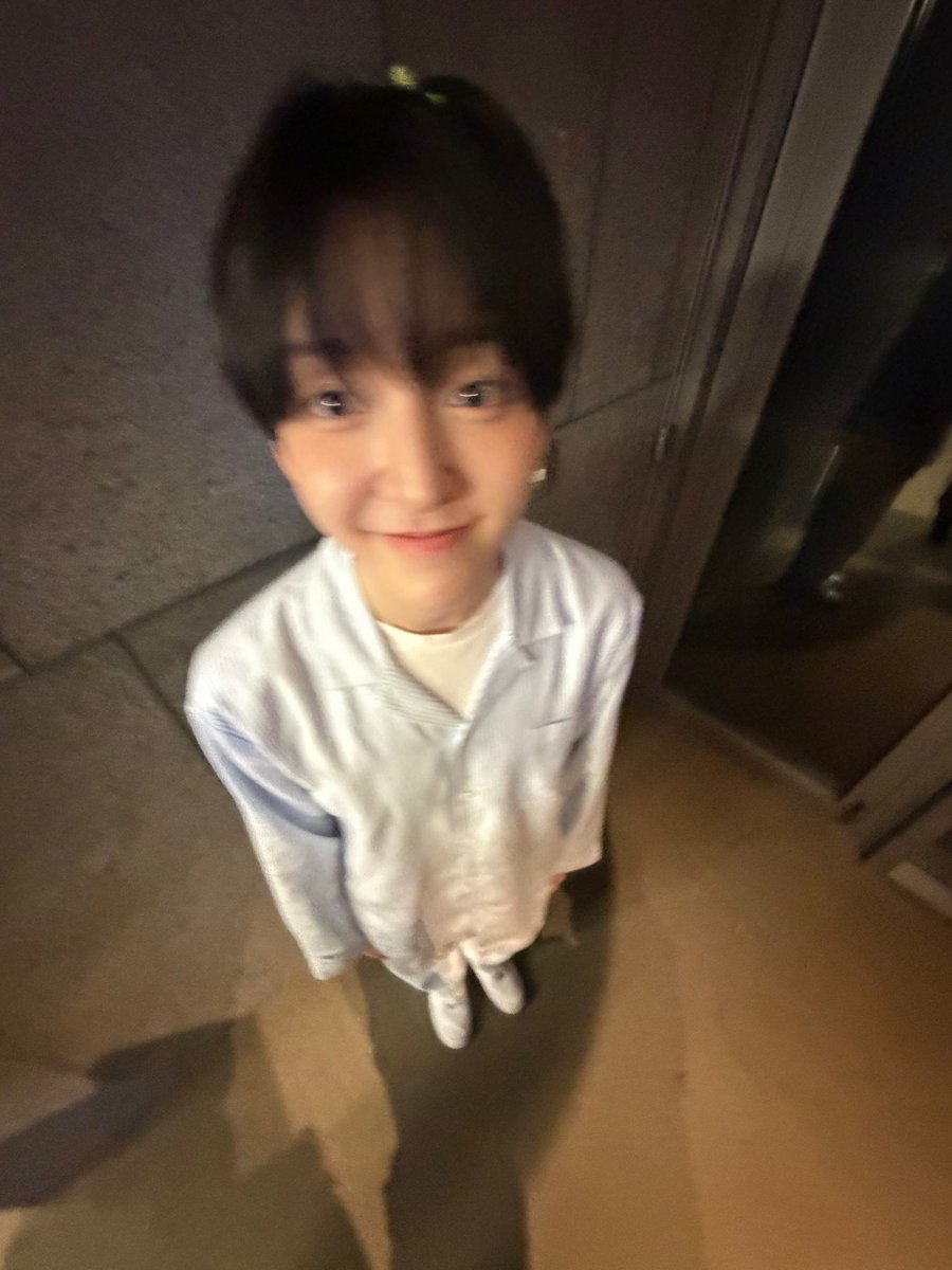 dub0ooo's tweet photo. 사랑하는 나의 청춘 동현아 생일 축하해

#처음불러보는동현이의twenty
#HappyDonghyeonDay
#오늘은_동현이_복복복데이 https://t.co/fBuyNMFA7u
