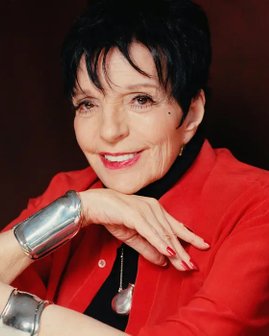 iShowTunes's tweet photo. ♥ Happy 80th Birthday to a Powerhouse Entertainer Extraordinaire... ♥ 
♥ The truly terrific #EGOT-Winner... #LIZAMINNELLI !!! ♥ https://t.co/T8csWPfm04