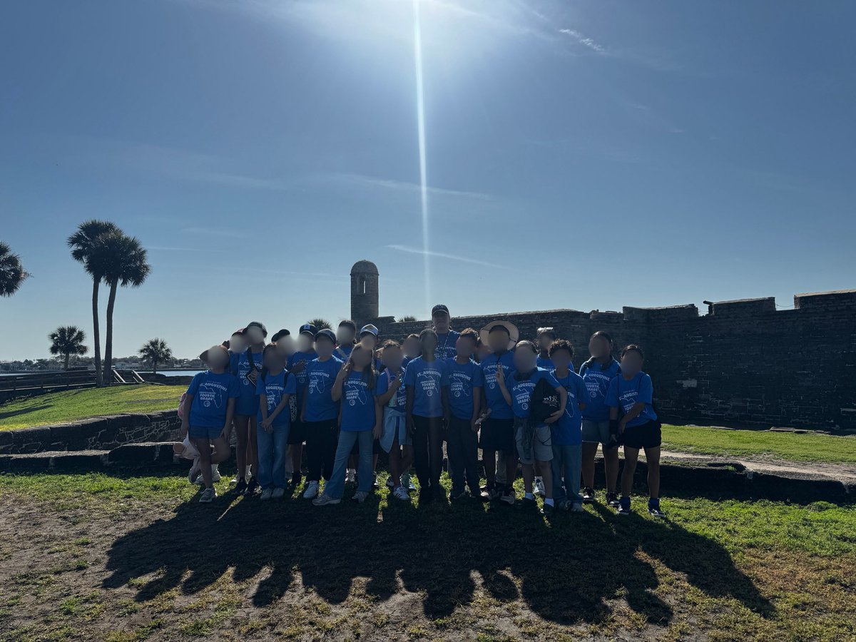 Mrs. Lopez tweet media