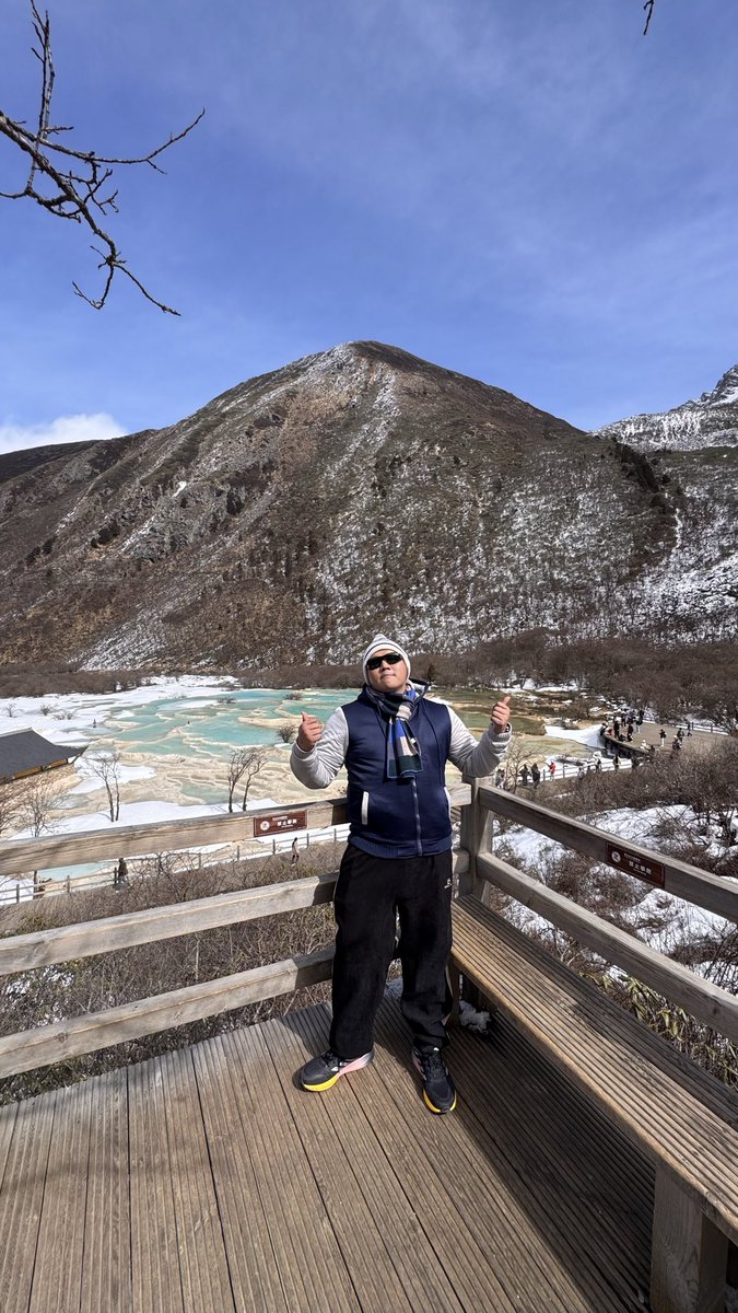 danmykc's tweet photo. 黄龙风景区五彩池，海拔接近3600米 https://t.co/YaD6ElT0CS
